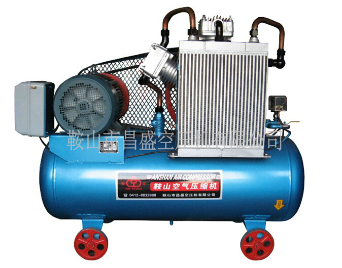 【噴漆無油空壓機】換油的小竅門。