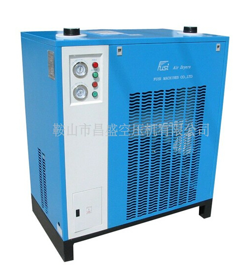 （冷凍式干燥機(jī)）瞬間‘爆炸’。